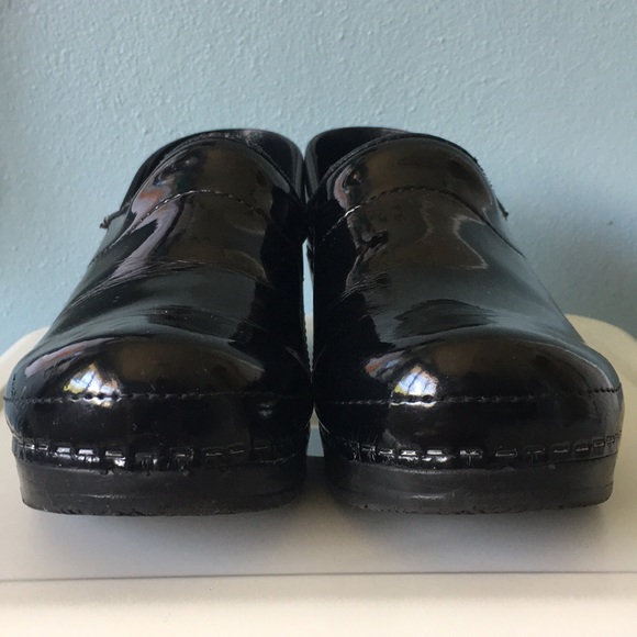 Black patent leather Sanita clogs size 36 - Picture 3 of 8